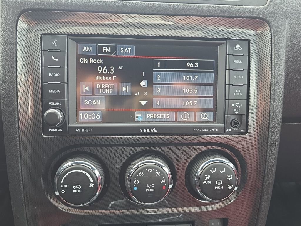 Used 2014 Dodge Challenger SXT Plus image 23