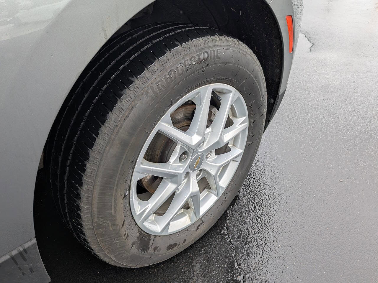Used 2024 Chevrolet Equinox LT AWD/4WD image 26