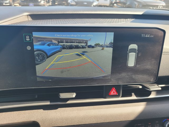 Used 2026 Kia Carnival EX FWD image 20