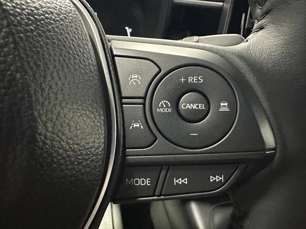 Used 2026 Toyota Corolla SE FWD image 20