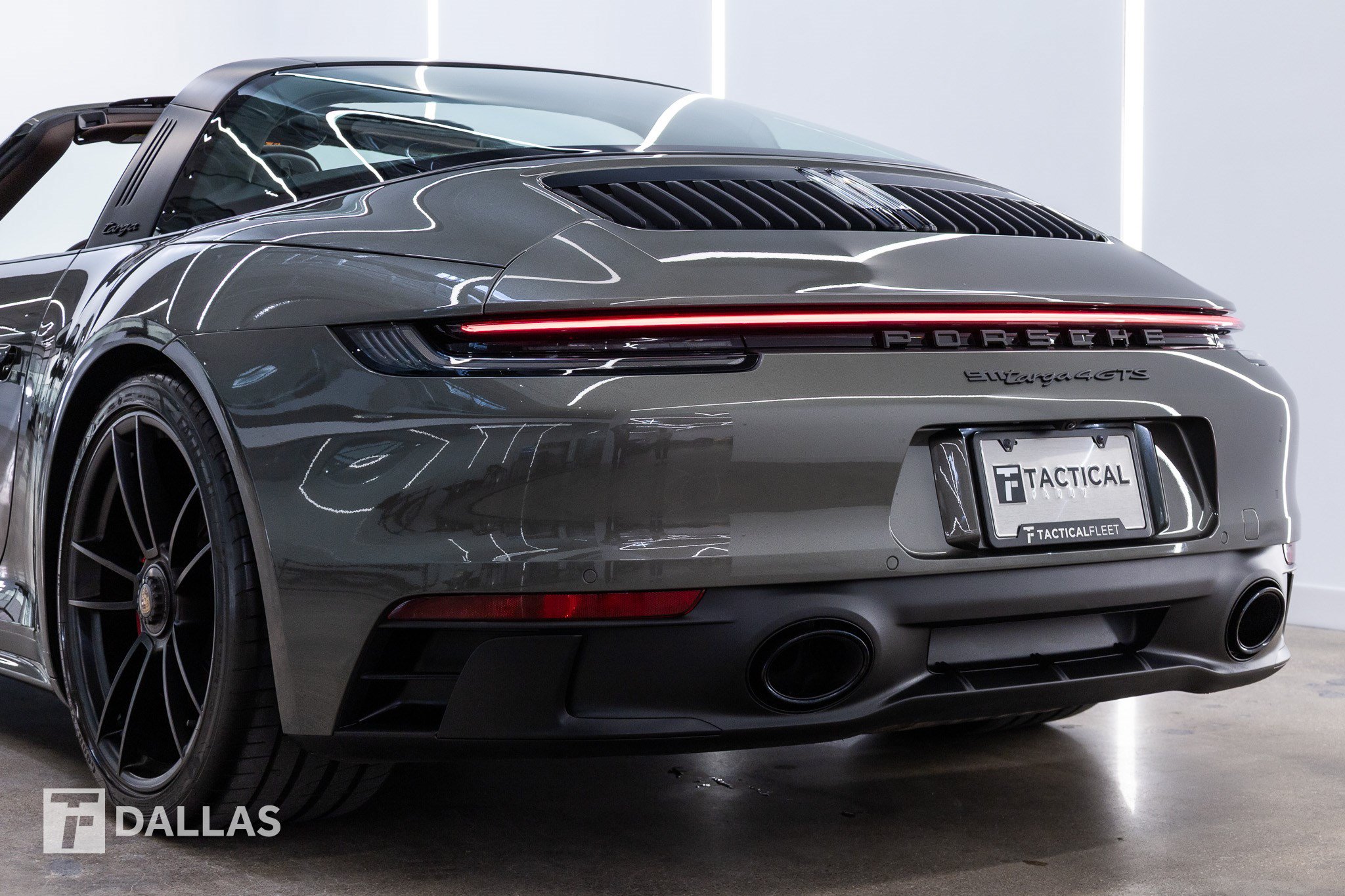 Used 2023 Porsche 911 Targa 4 GTS AWD/4WD image 9