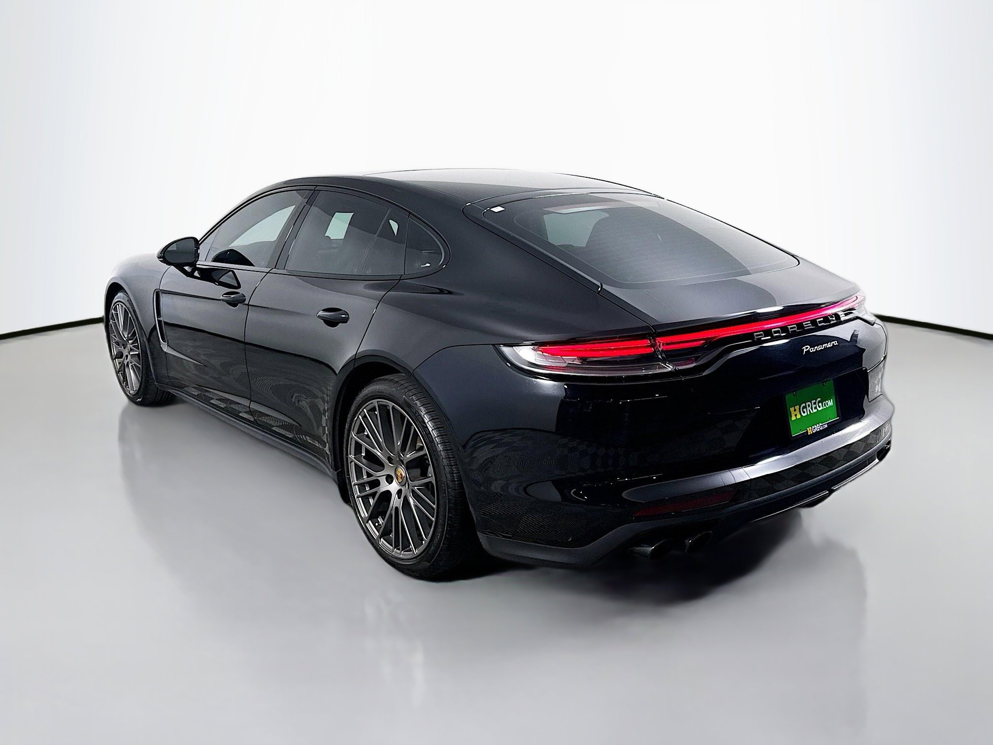 Used 2023 Porsche Panamera Platinum Edition w/ Assistance Package image 7