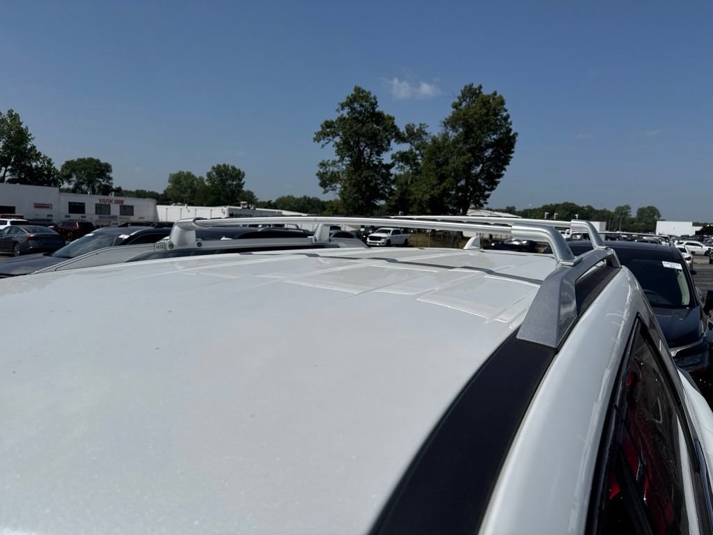 Certified 2025 Nissan Pathfinder SL w/ Cargo Package AWD/4WD image 9