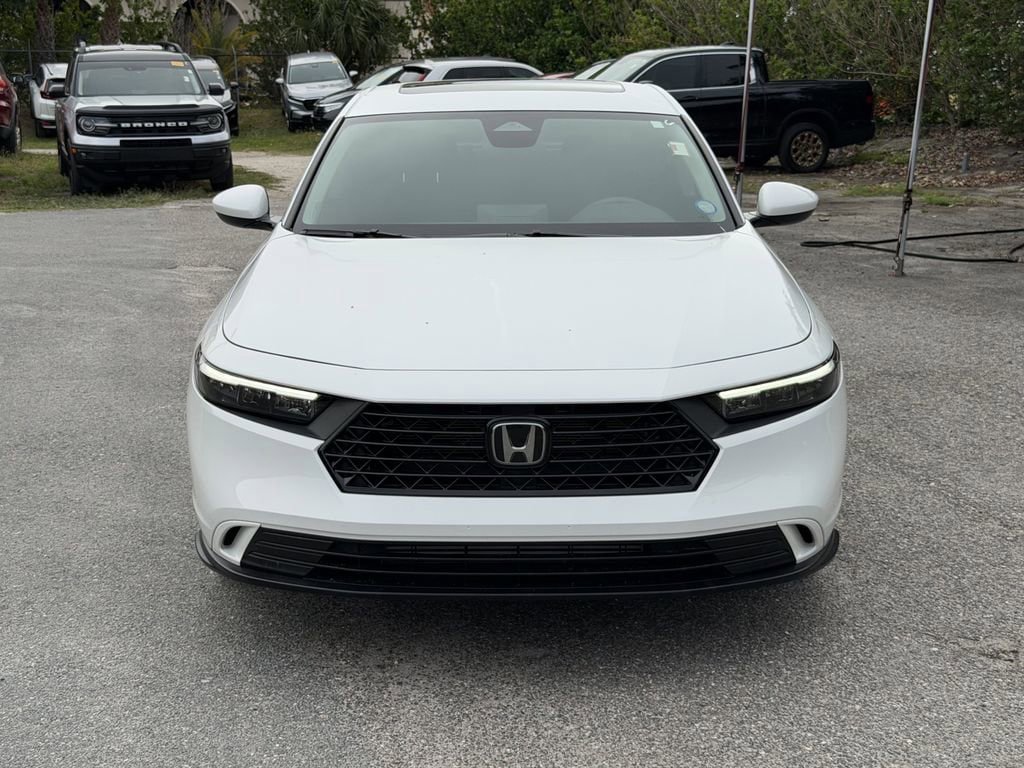 Used 2023 Honda Accord EX image 3