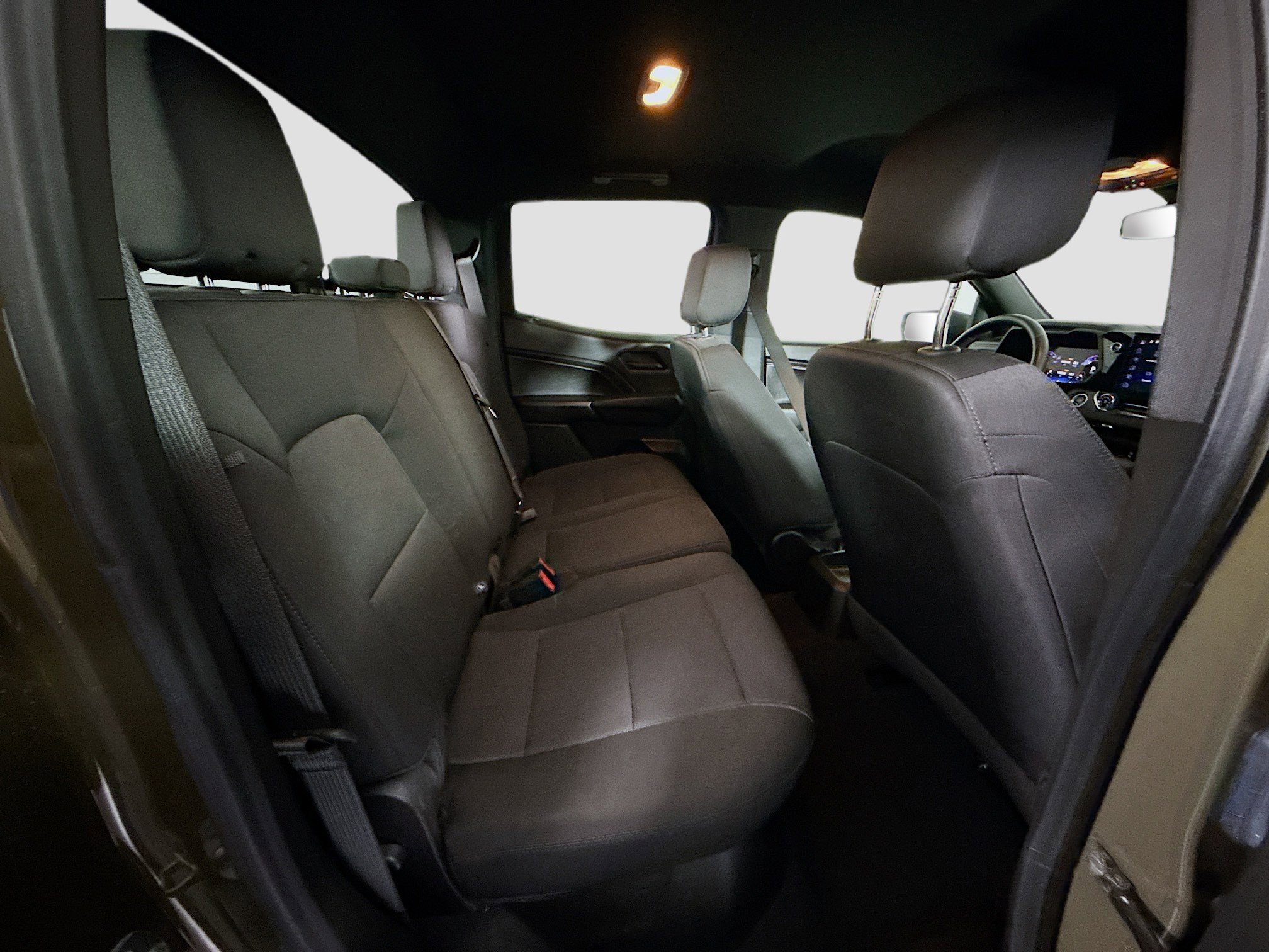 Used 2024 Chevrolet Colorado W/T image 27