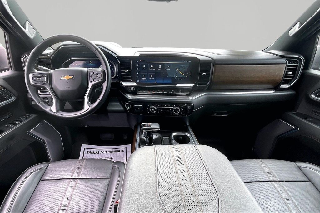 Used 2023 Chevrolet Silverado 1500 High Country w/ Technology Package AWD/4WD image 9
