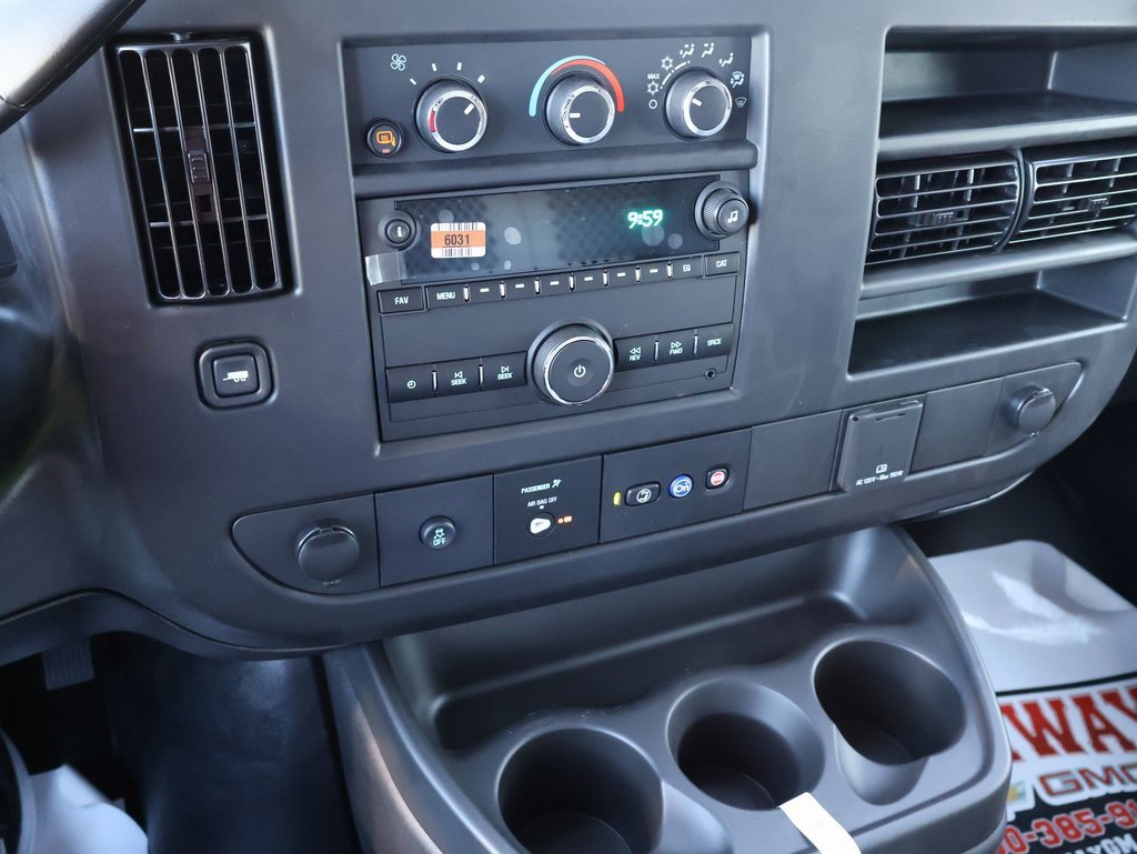 New 2025 GMC Savana 3500 Extended w/ Driver Convenience Package image 18