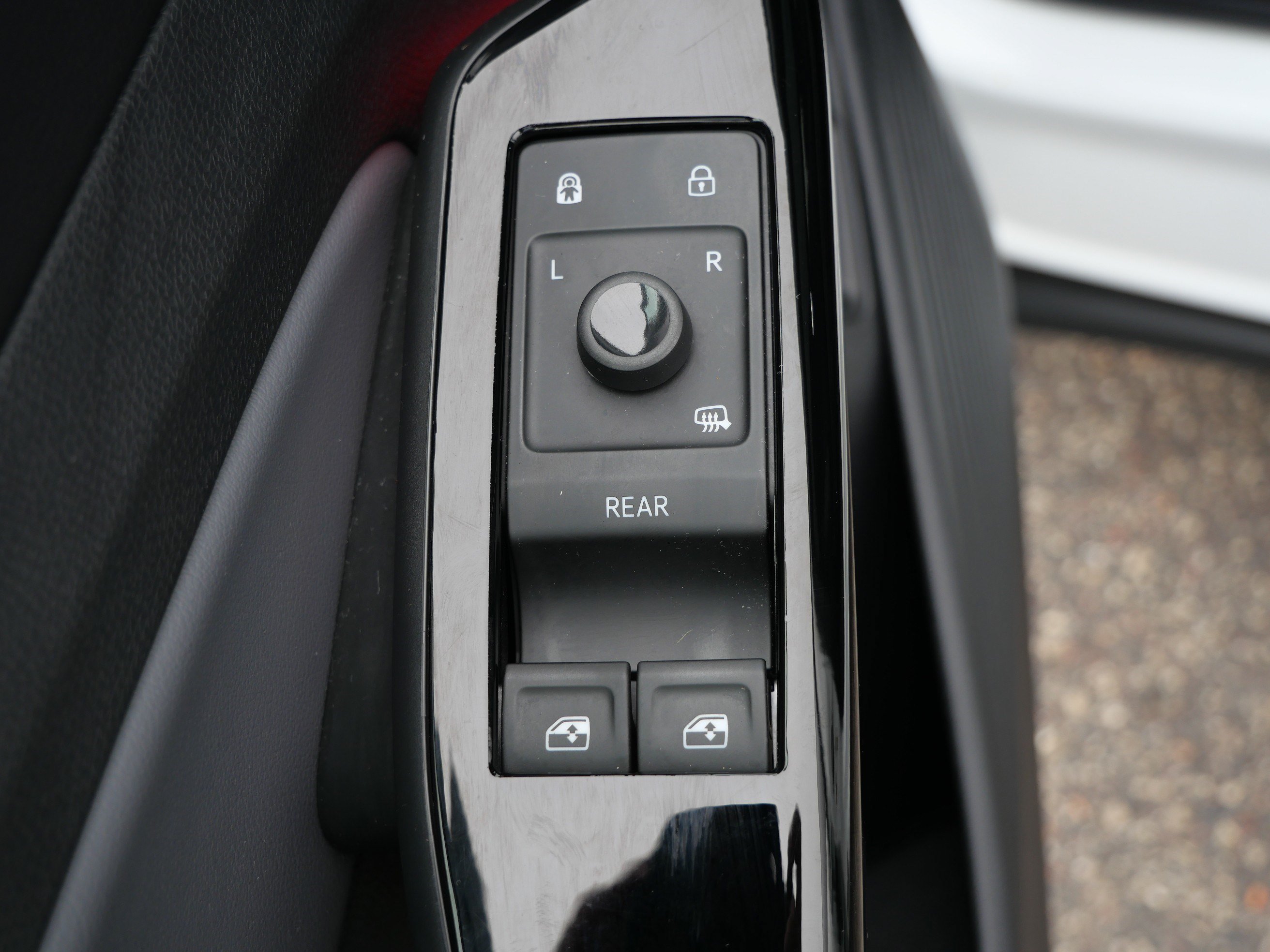 Certified 2023 Volkswagen ID.4 Pro S Plus AWD/4WD image 20