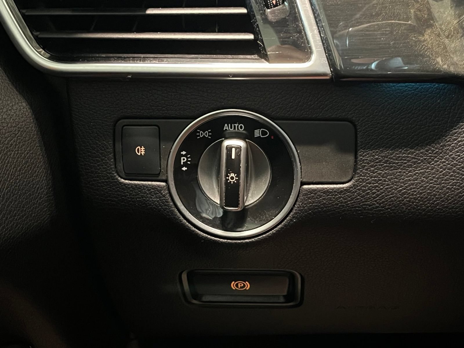 Used 2019 Mercedes-Benz GLS 450 4MATIC image 35