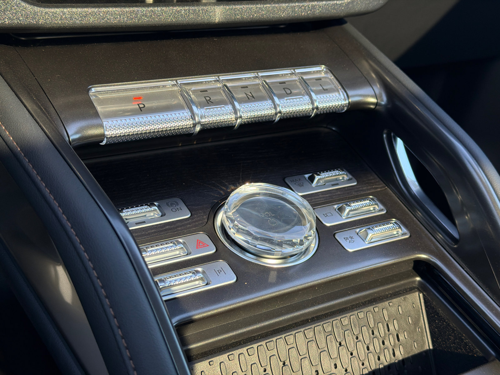 New 2026 Lincoln Nautilus Reserve AWD/4WD image 30
