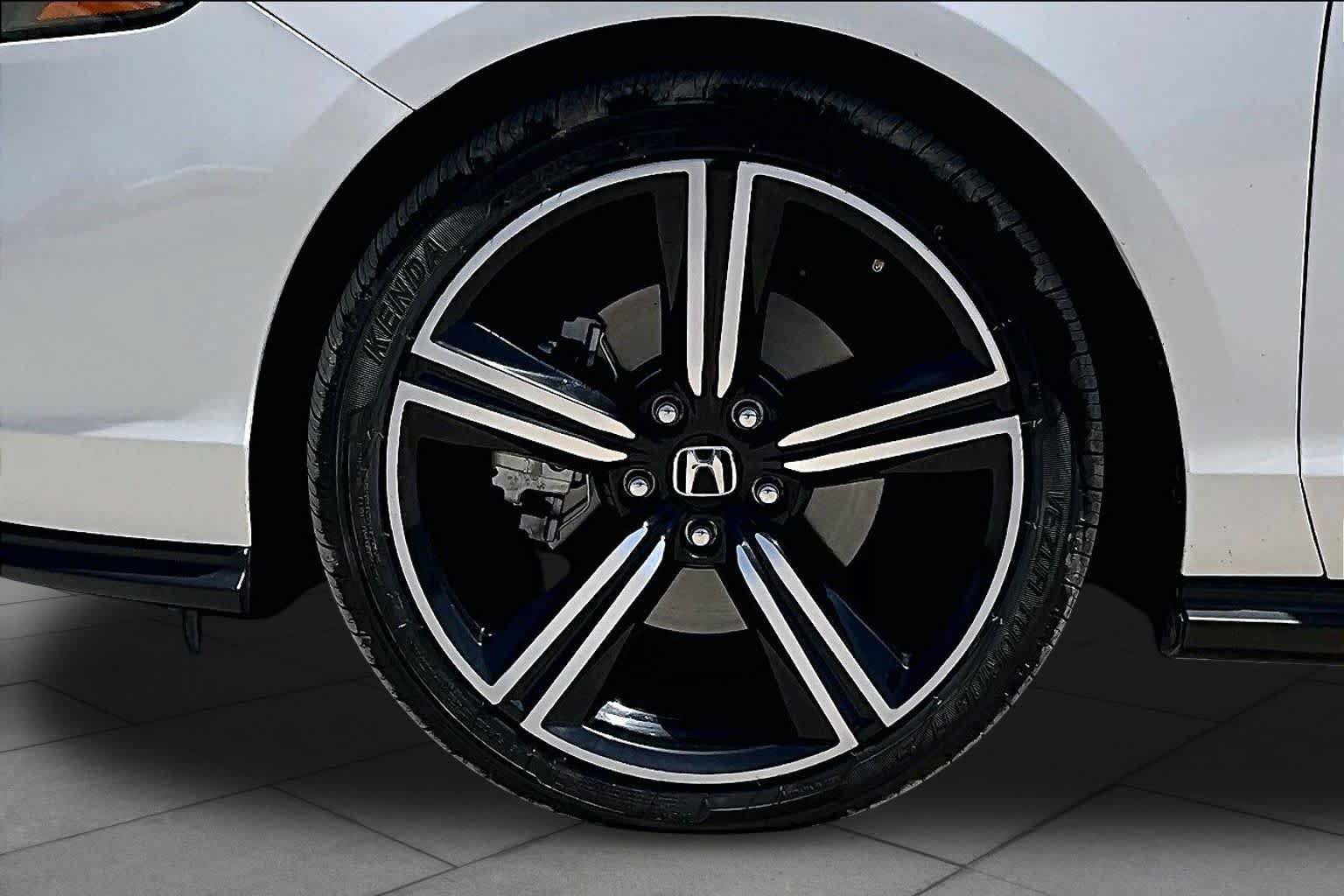 Used 2023 Honda Accord Sport image 19