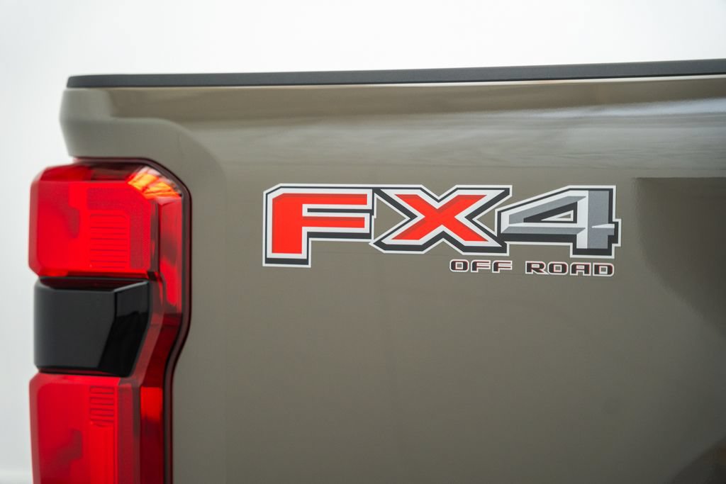 New 2026 Ford F350 XLT w/ XLT Premium Package AWD/4WD image 23