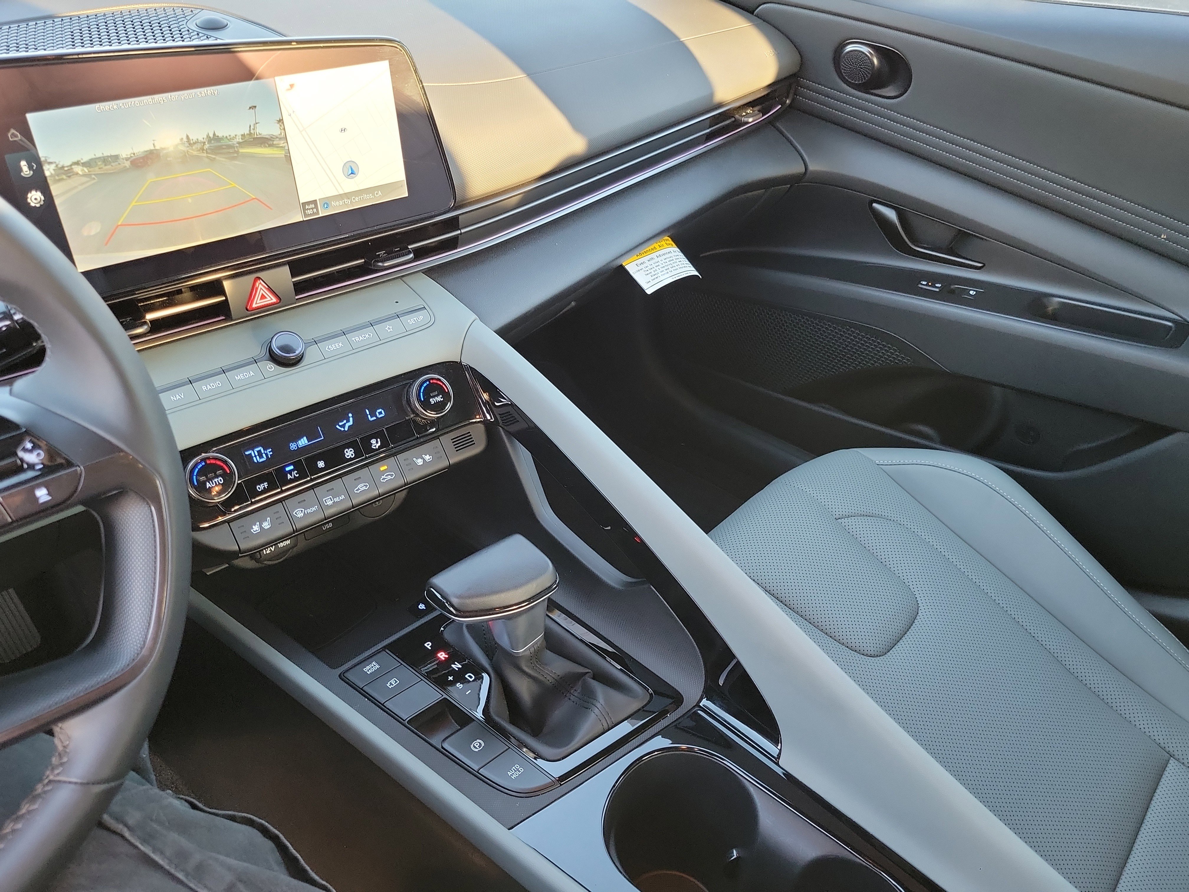 Certified 2025 Hyundai Elantra Limited image 14