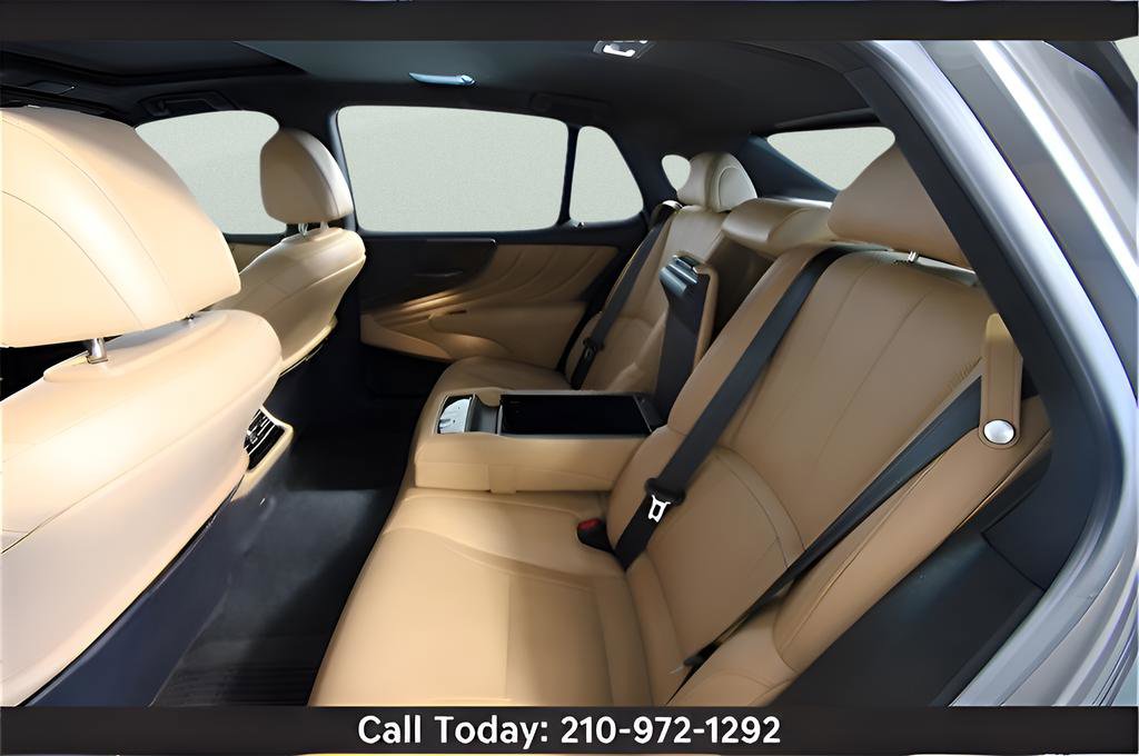 Used 2022 Lexus LS 500 RWD image 17