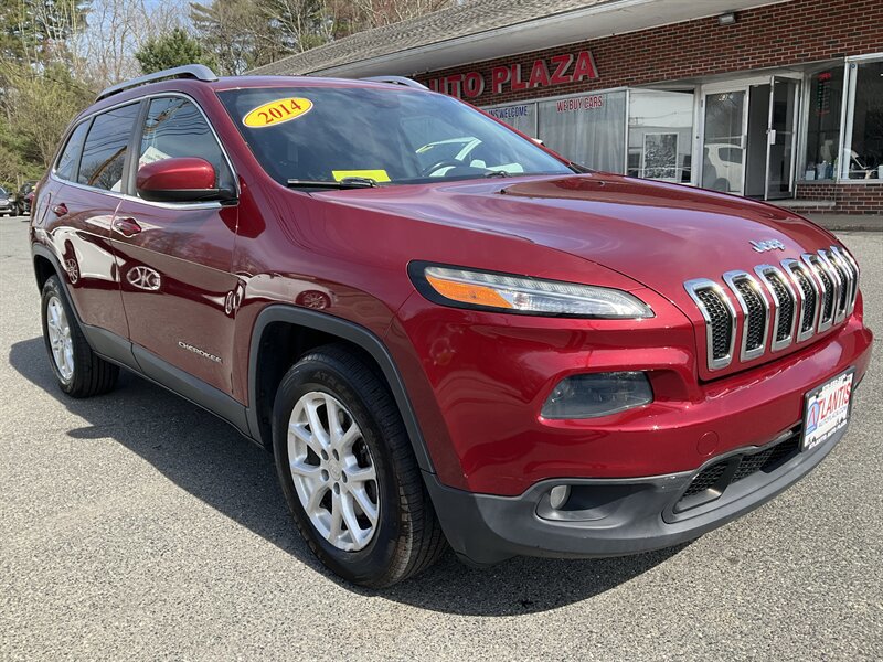 Used 2014 Jeep Cherokee Latitude w/ Comfort/Convenience Group image 3