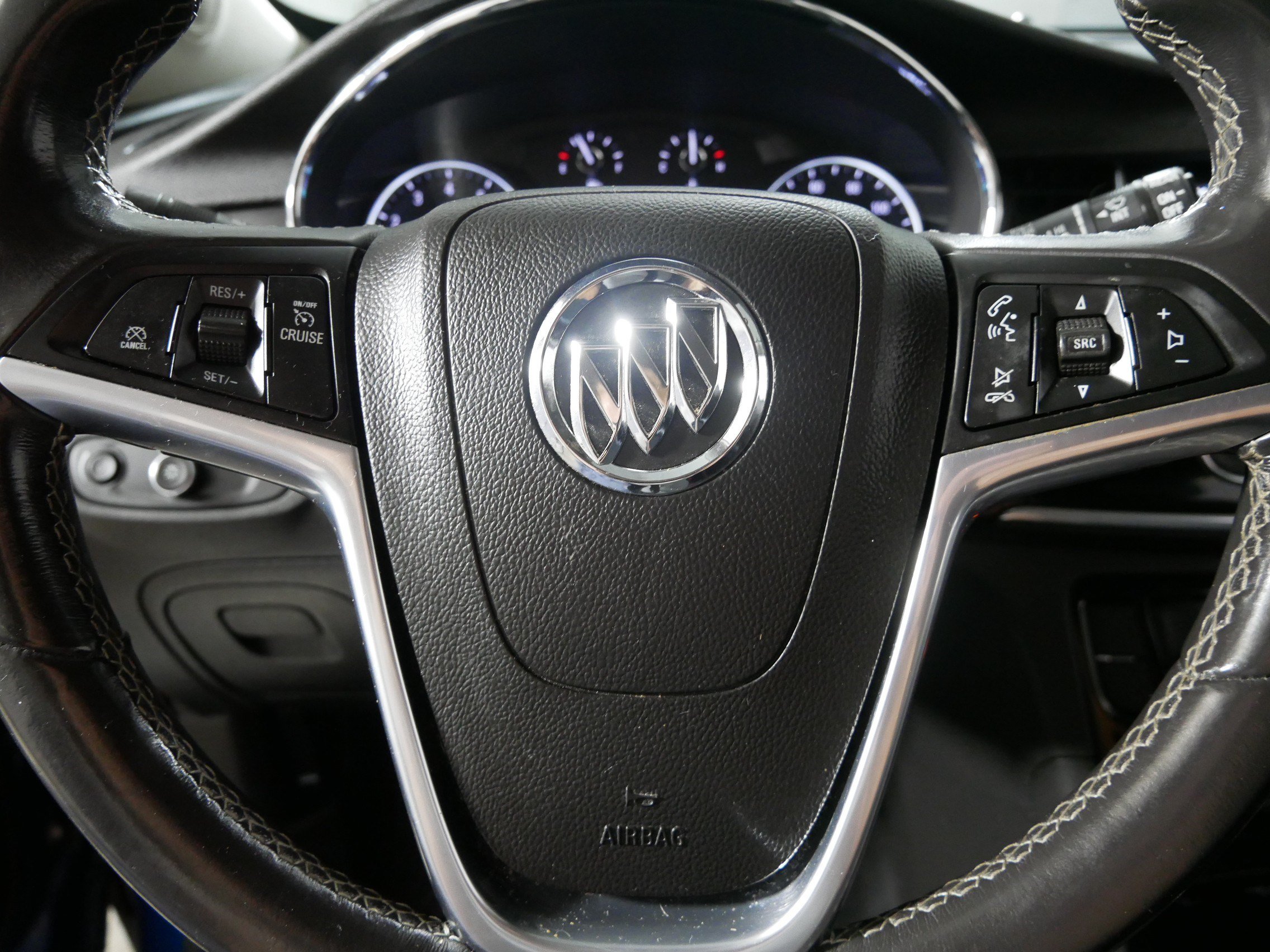 Used 2020 Buick Encore Preferred w/ Safety Package AWD/4WD image 25