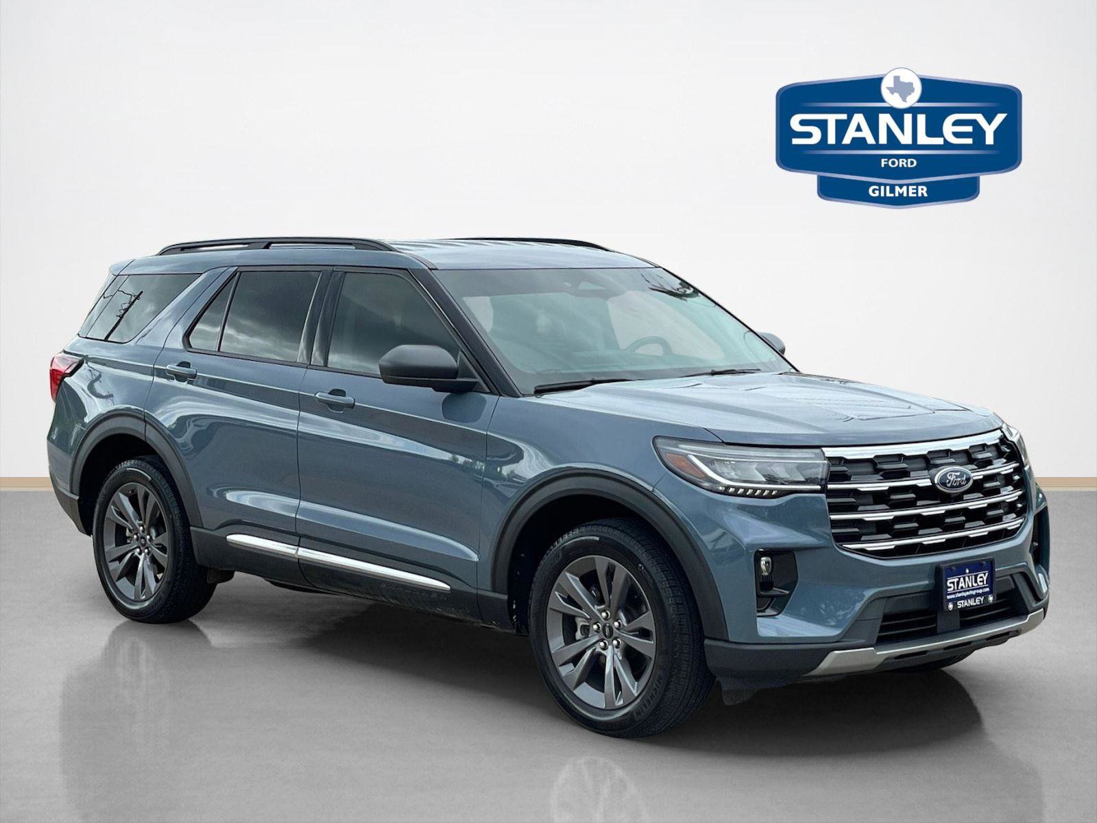 Used 2025 Ford Explorer Active w/ Active Comfort Package image 1