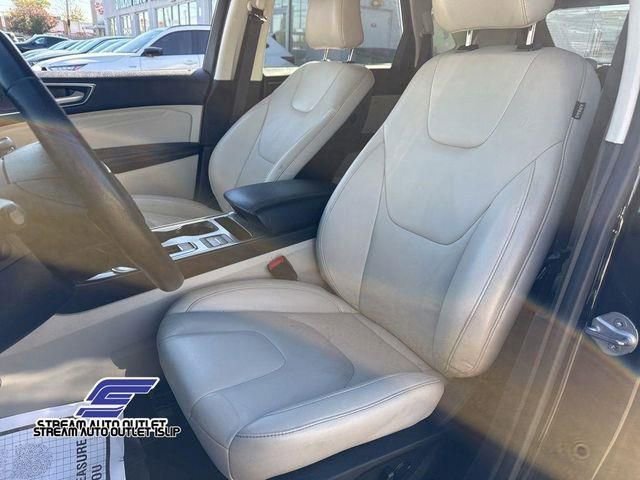 Used 2022 Ford Edge Titanium image 20