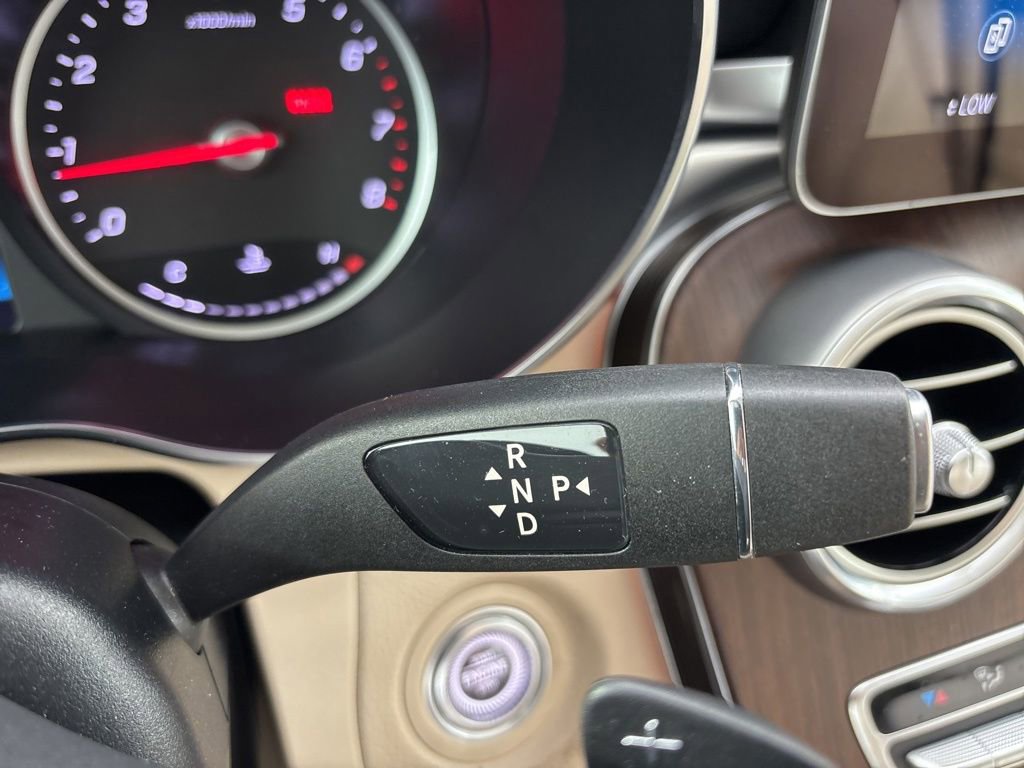 Used 2020 Mercedes-Benz GLC 300 4MATIC w/ Premium Package image 37