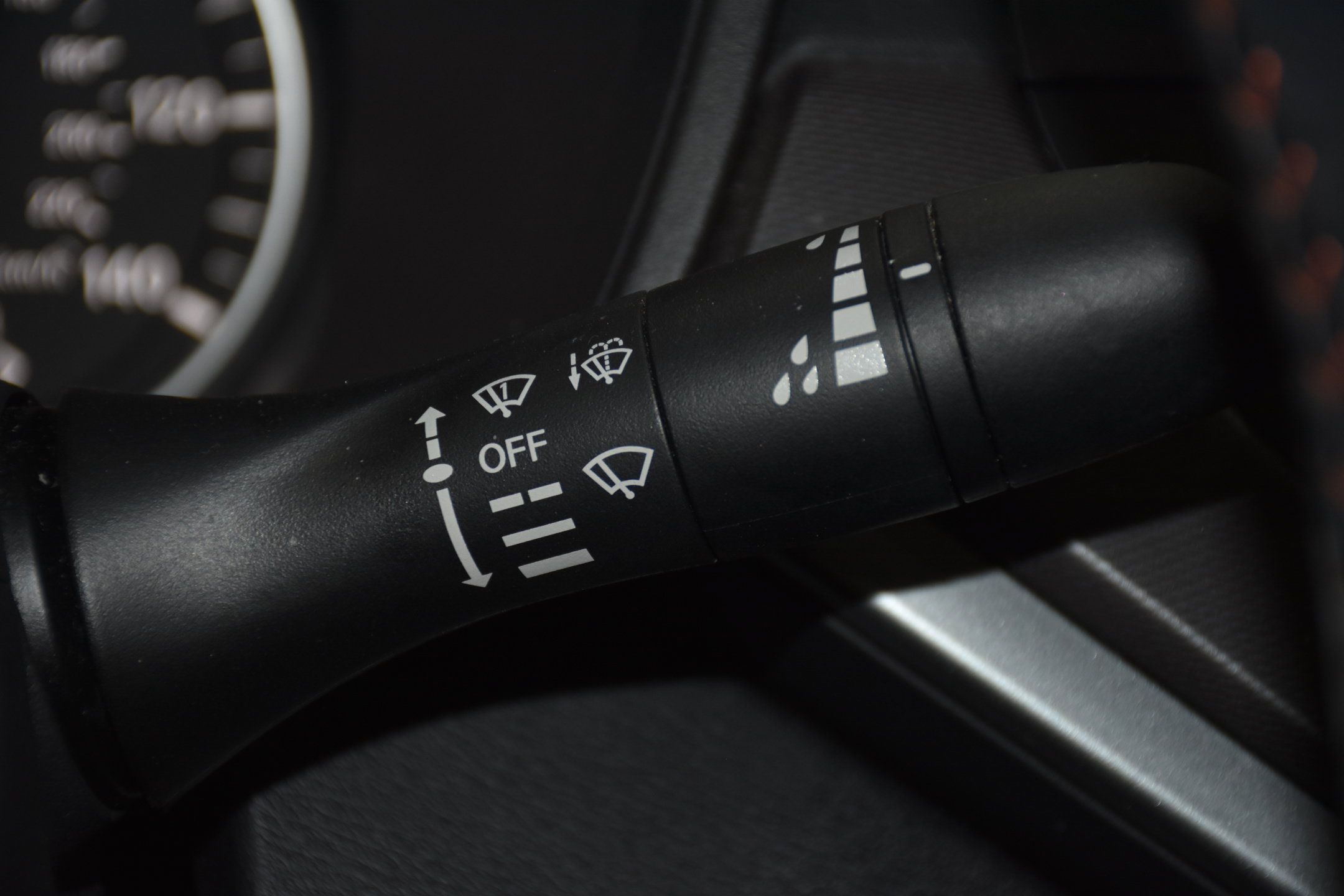 Used 2025 Nissan Altima 2.5 SR FWD image 19