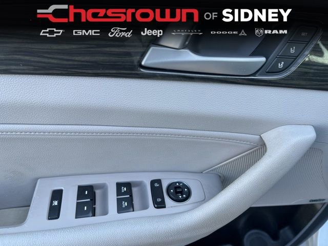 Used 2017 Hyundai Sonata Limited w/ Ultimate Package 04 FWD image 32