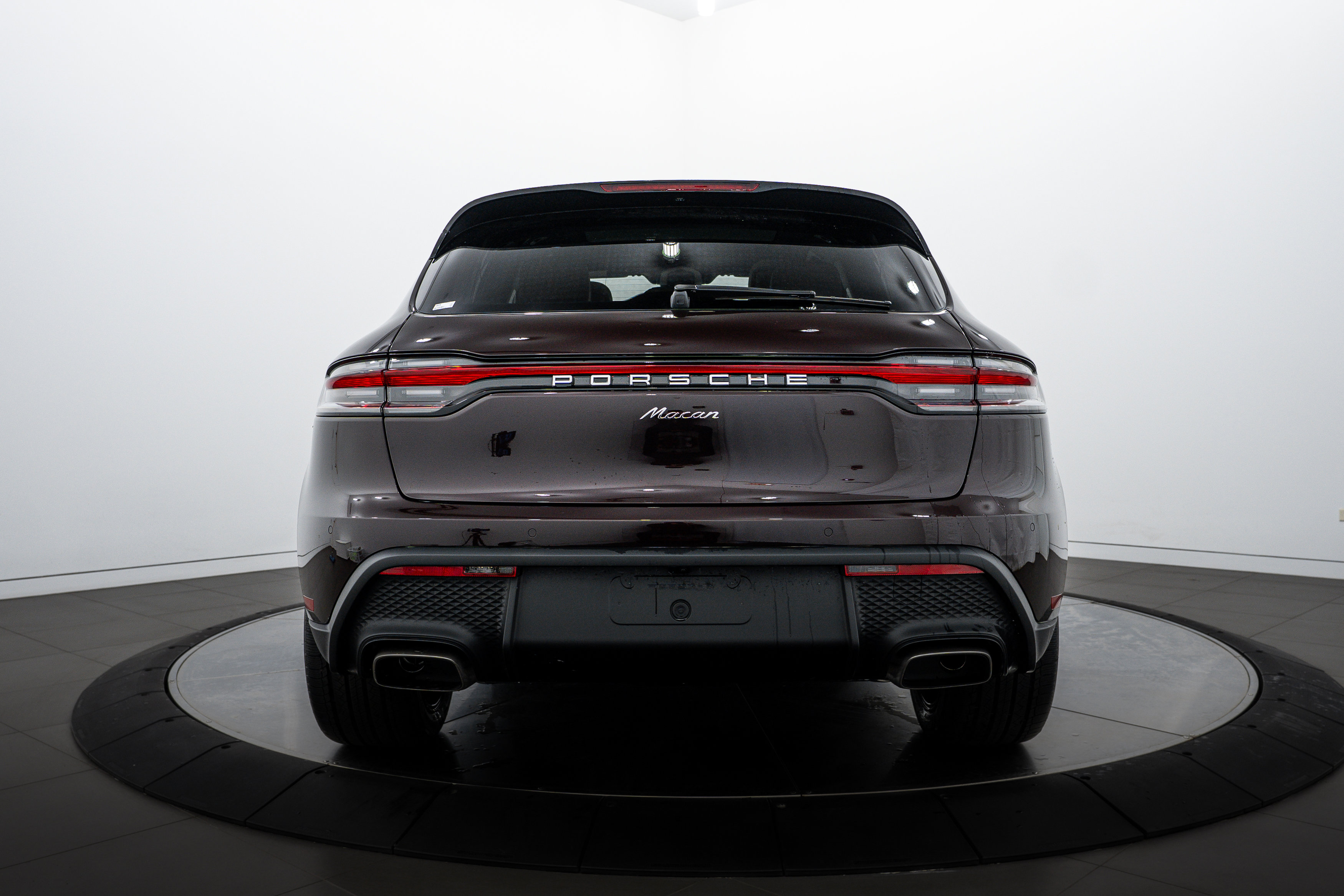 New 2026 Porsche Macan image 6