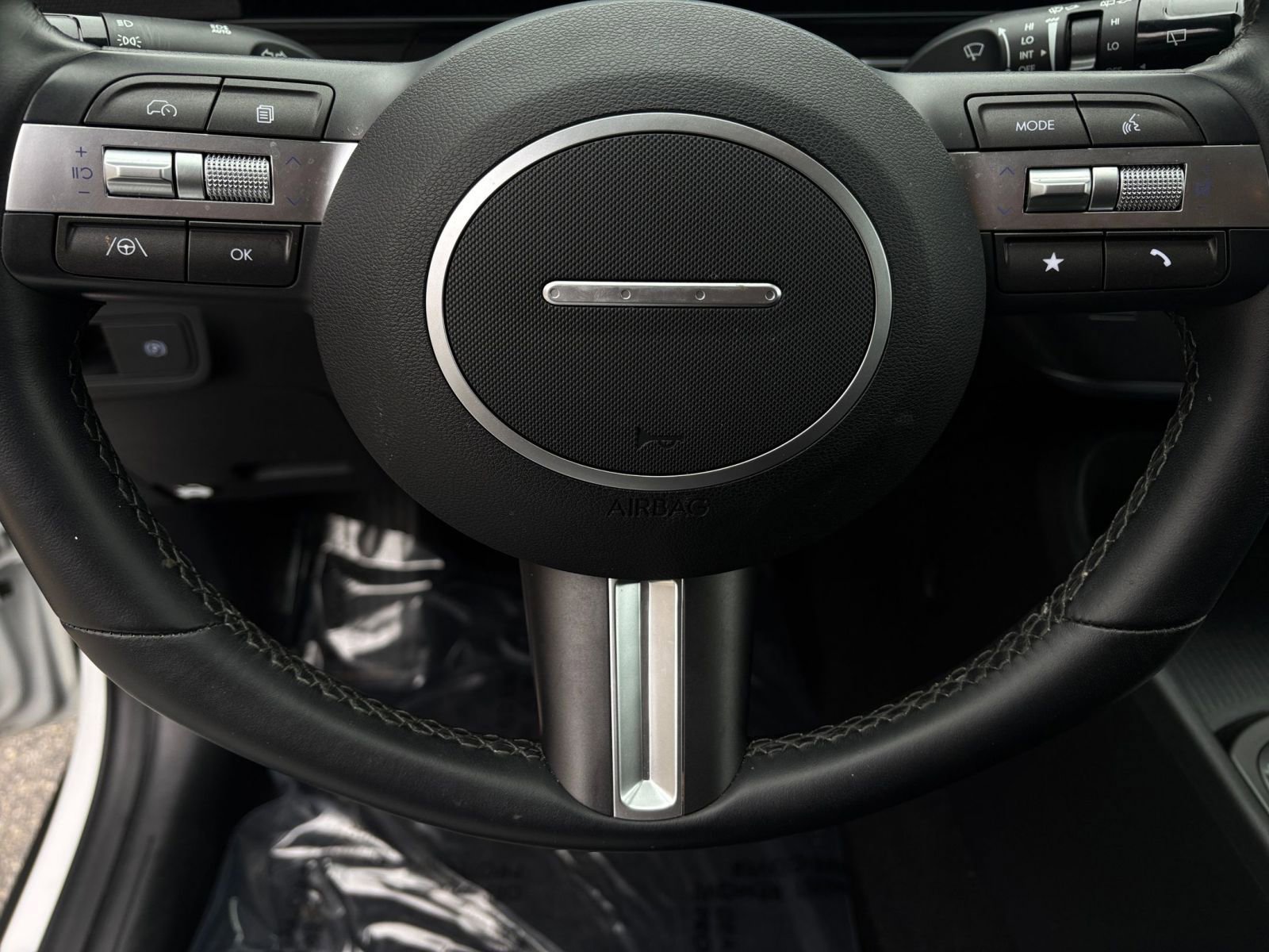 Used 2025 Hyundai Kona SEL image 30