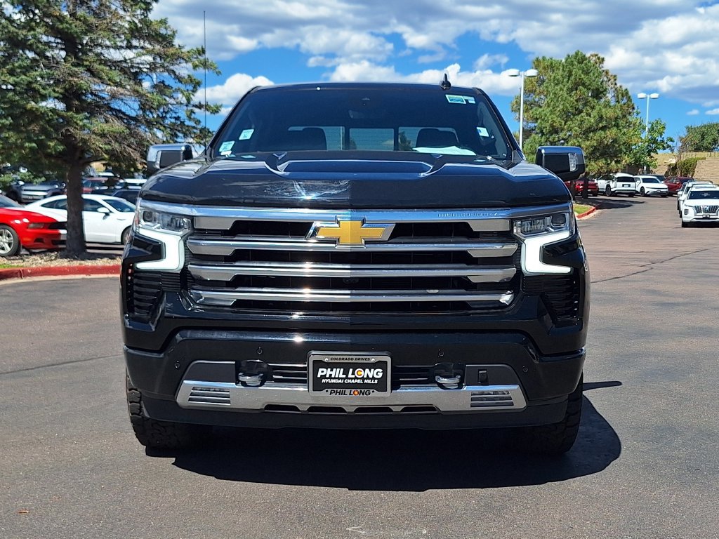 Used 2024 Chevrolet Silverado 1500 High Country w/ Technology Package AWD/4WD image 8