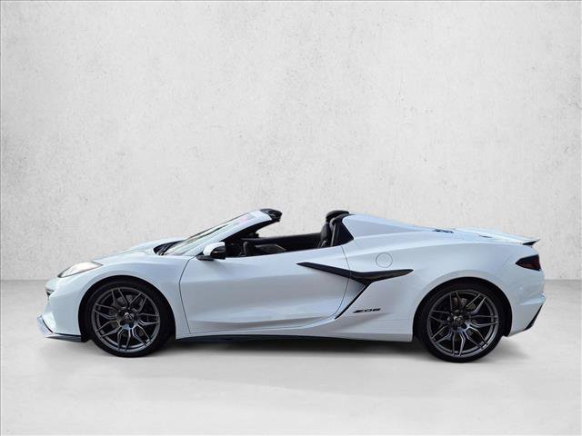 Used 2024 Chevrolet Corvette Z06 RWD image 9