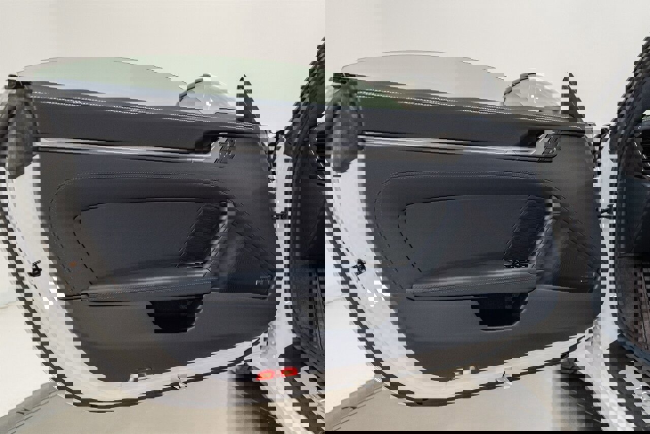 Used 2025 Porsche 911 Carrera w/ Premium Package image 67