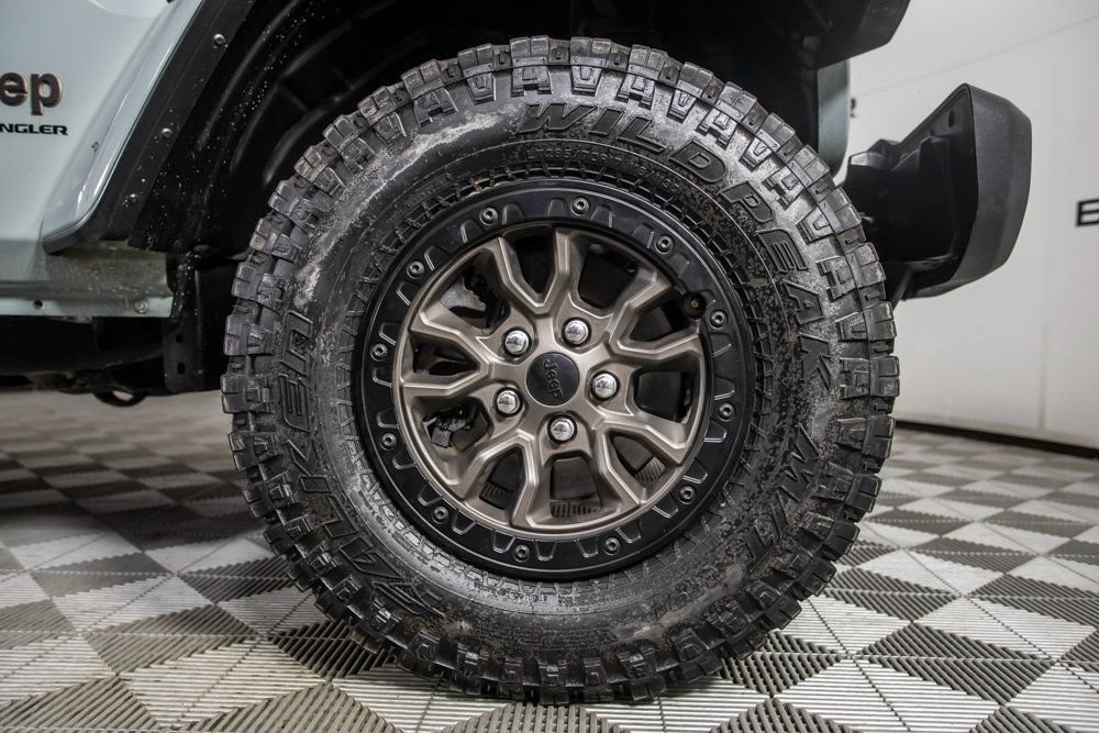 Used 2023 Jeep Wrangler Unlimited Rubicon 392 AWD/4WD image 46