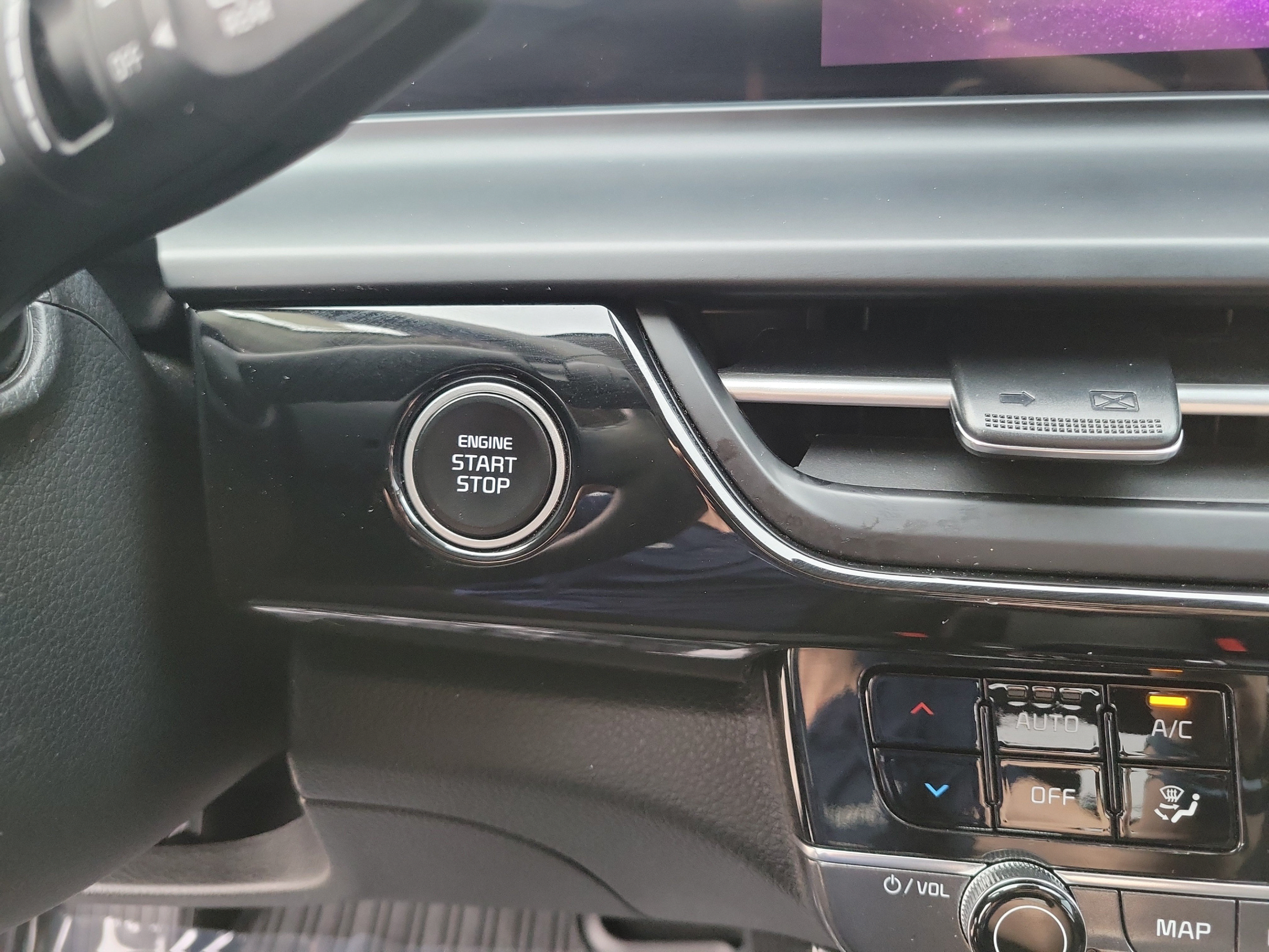 Certified 2024 Kia Seltos S FWD image 22
