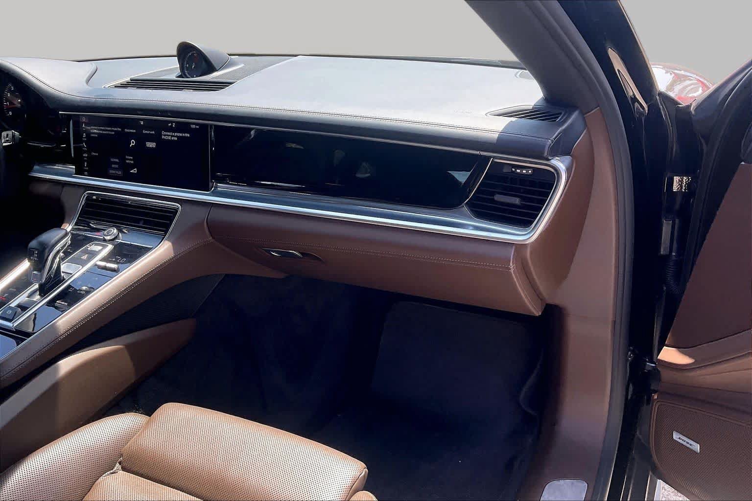 Used 2018 Porsche Panamera 4 AWD/4WD image 19