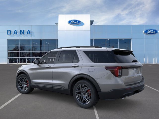New 2026 Ford Explorer ST-Line w/ ST-Line Street Pack AWD/4WD image 4