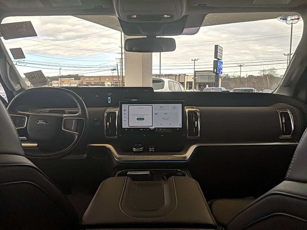 Used 2025 Ford Expedition Max Platinum image 17