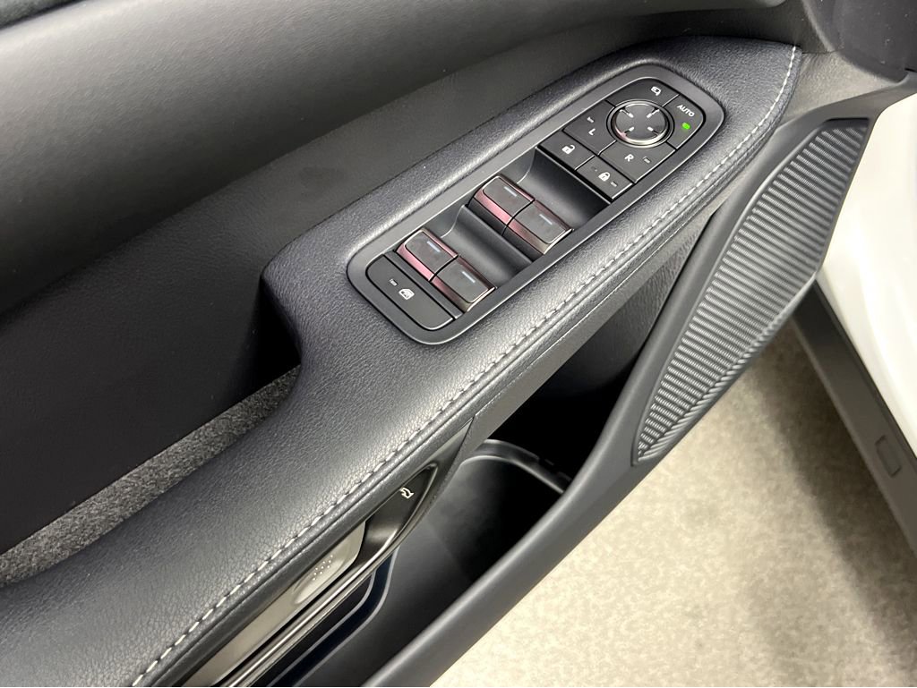 New 2026 Lexus RX 450h AWD image 40