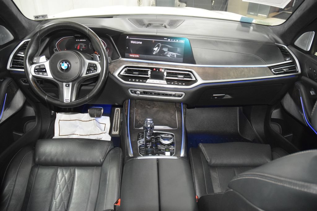 Used 2020 BMW X7 M50i w/ Dynamic Handling Package AWD/4WD image 34
