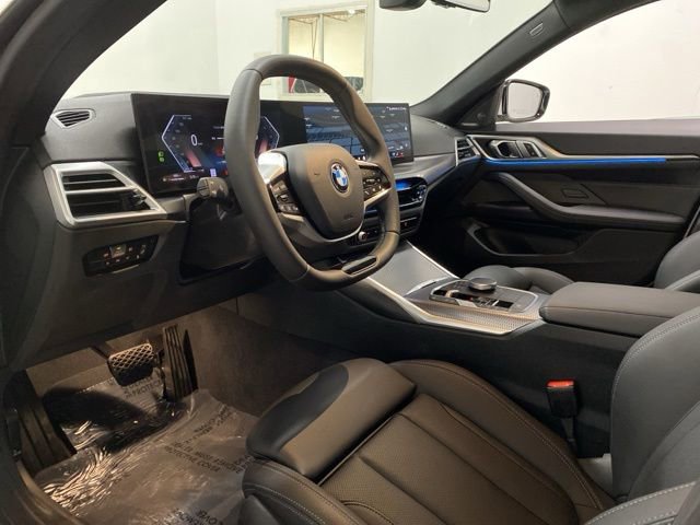 Used 2025 BMW 430i xDrive w/ Premium Package image 16