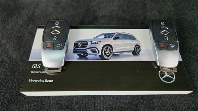 Used 2025 Mercedes-Benz GLS 450 4MATIC image 67