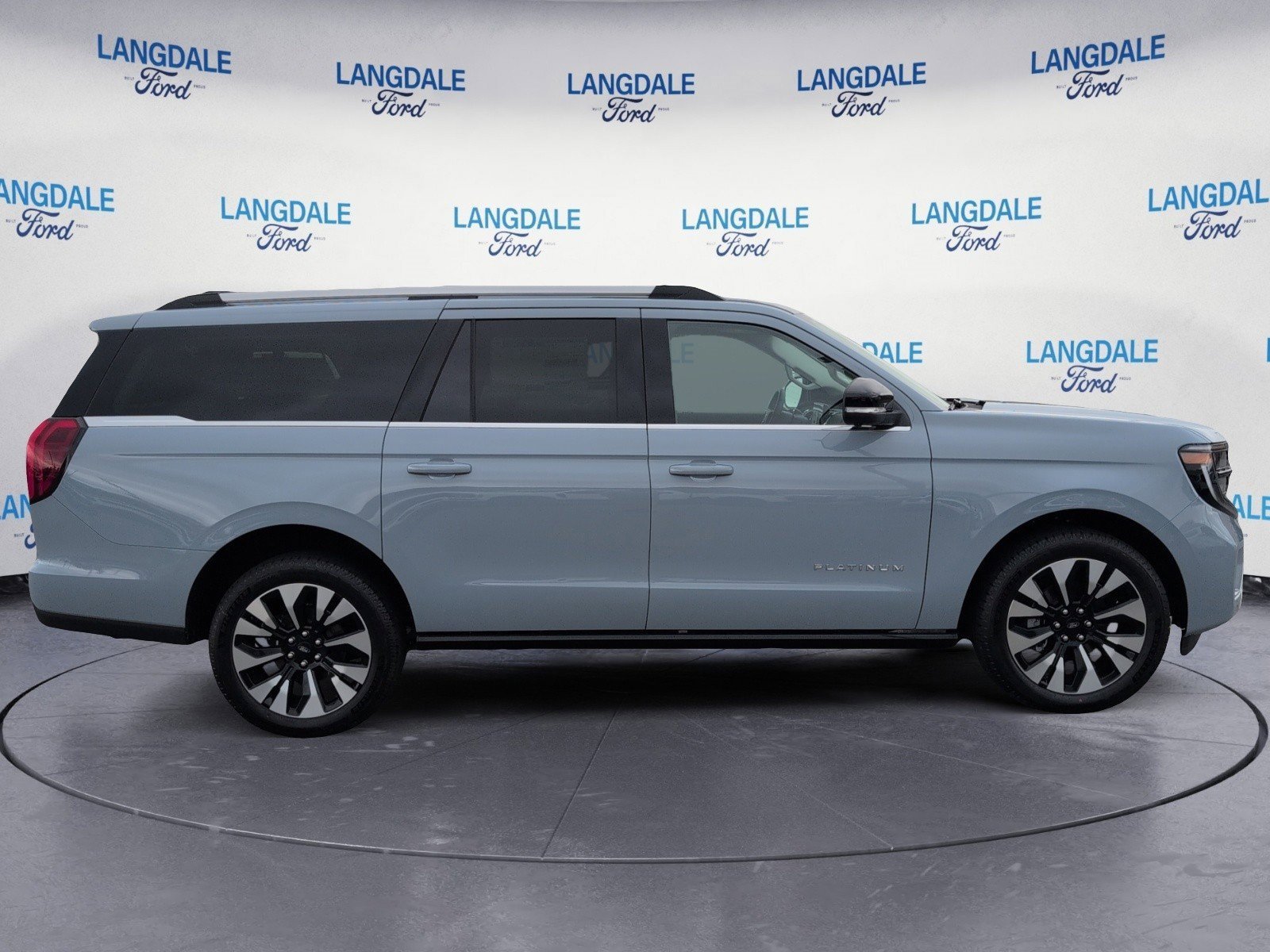 New 2025 Ford Expedition Max Platinum w/ Driver's Package image 3
