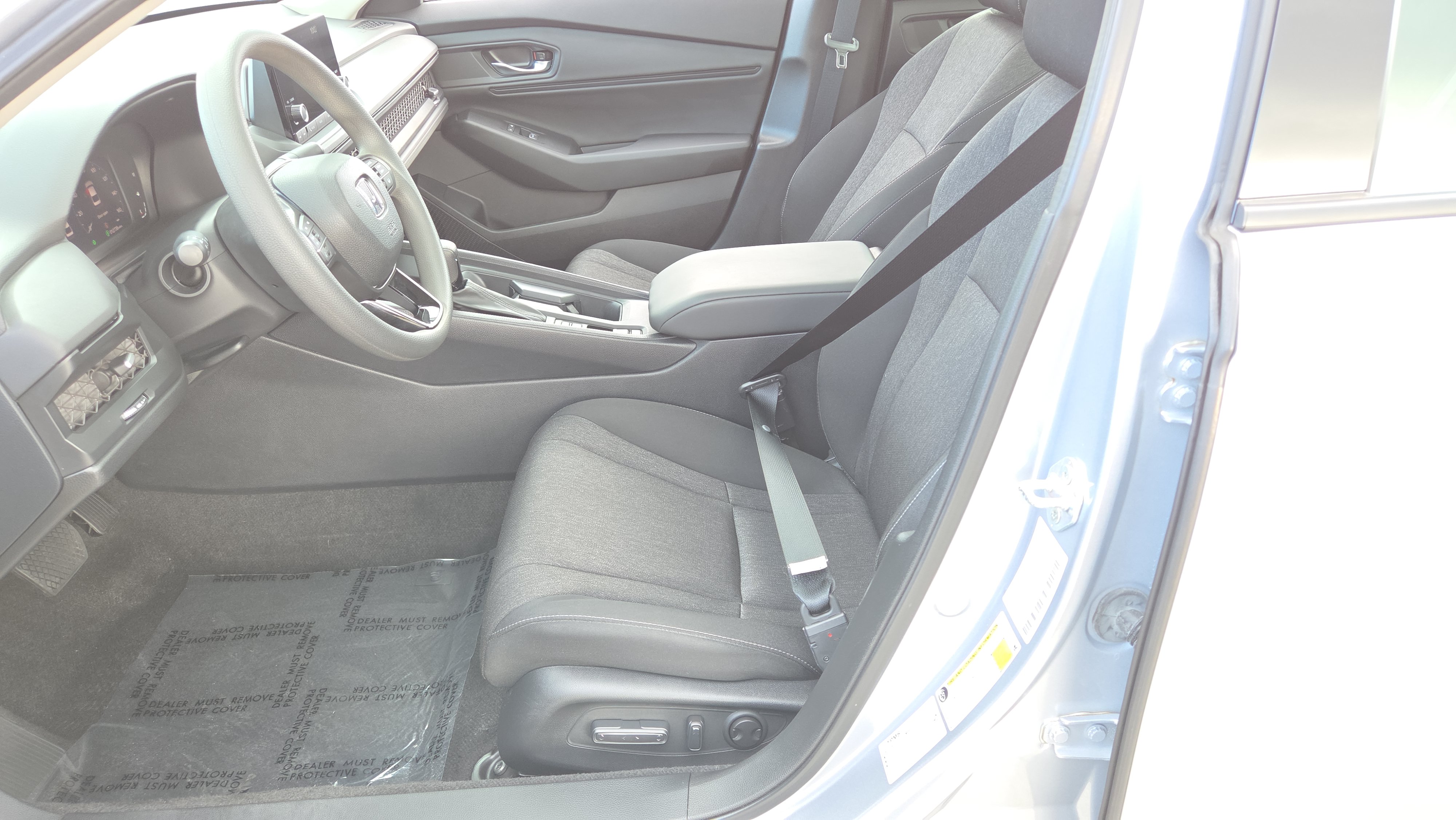 Used 2023 Honda Accord EX image 9