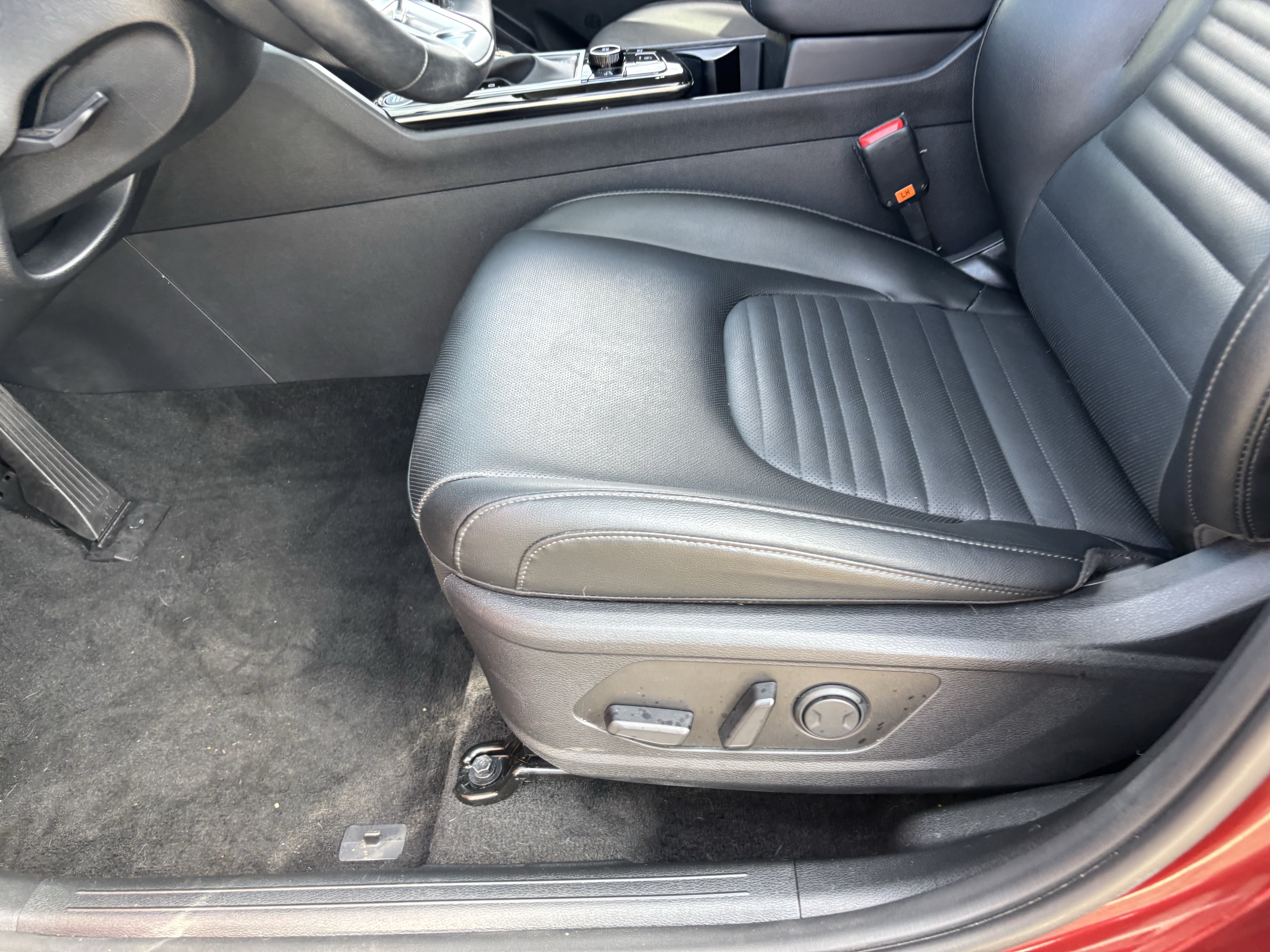 Certified 2024 Kia Sportage SX FWD image 18