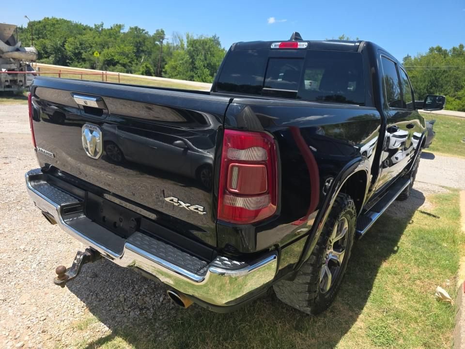 Used 2019 RAM 1500 Laramie AWD/4WD image 3