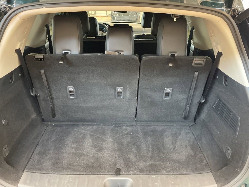 Used 2023 Nissan Pathfinder SL AWD/4WD image 23