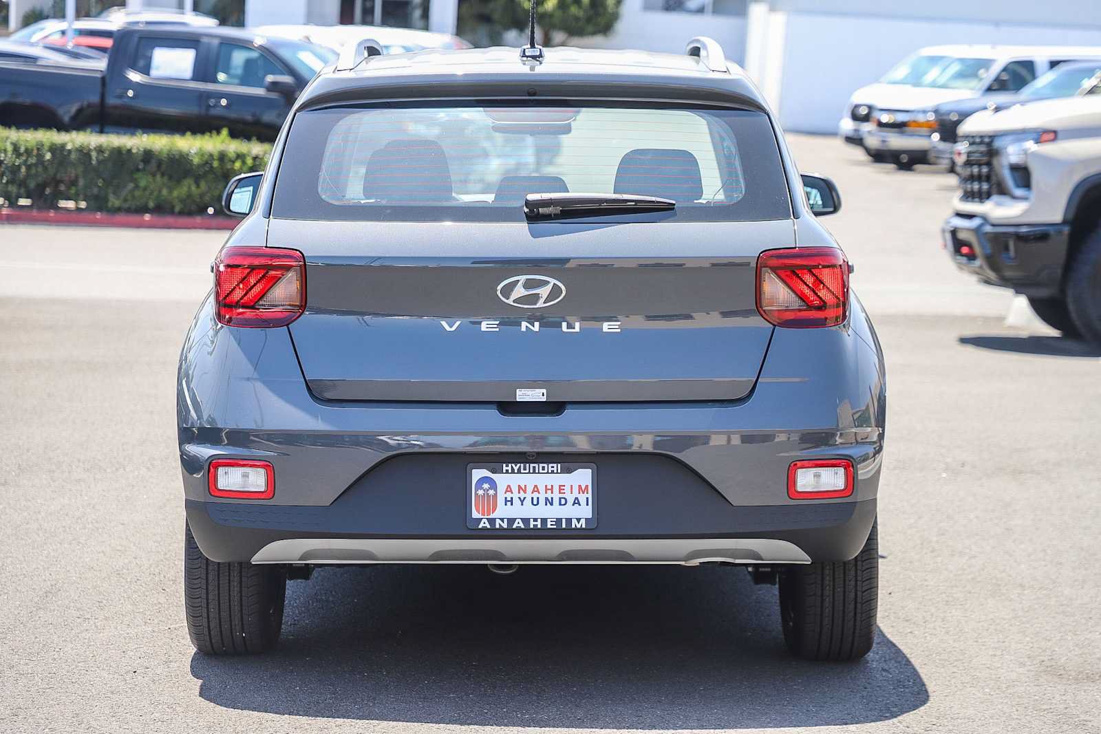 New 2026 Hyundai Venue SEL FWD image 8