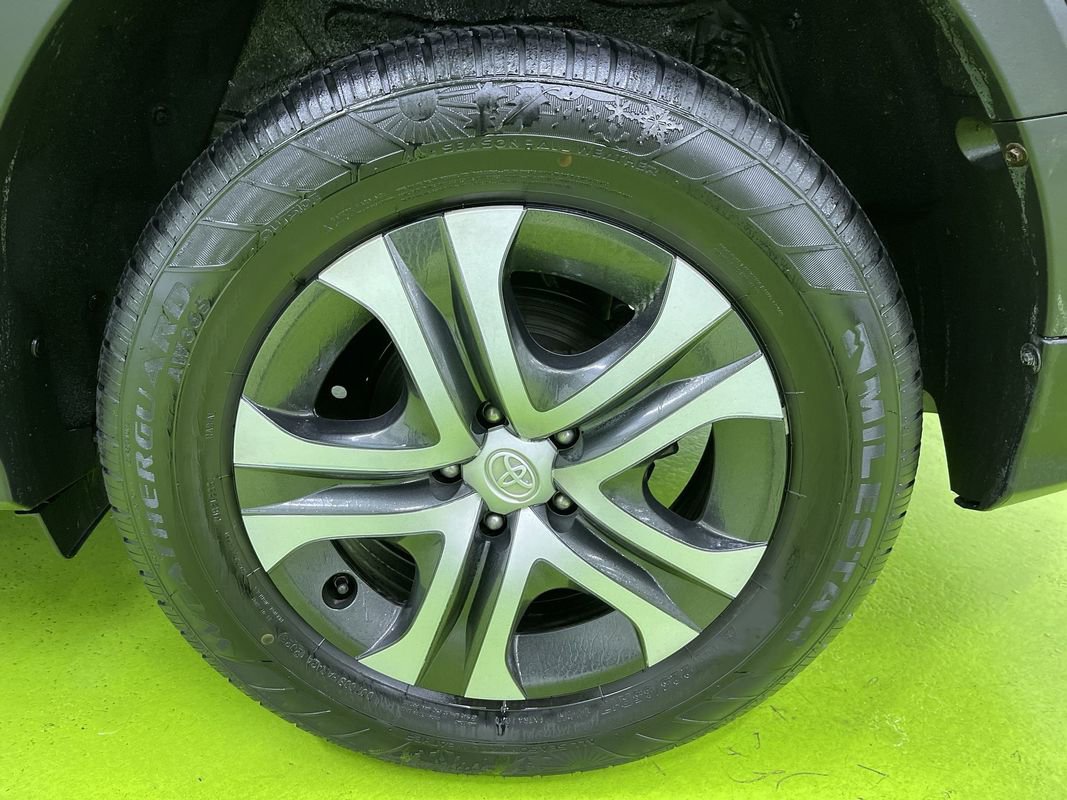 Used 2018 Toyota RAV4 LE w/ All Weather Liner Package image 15