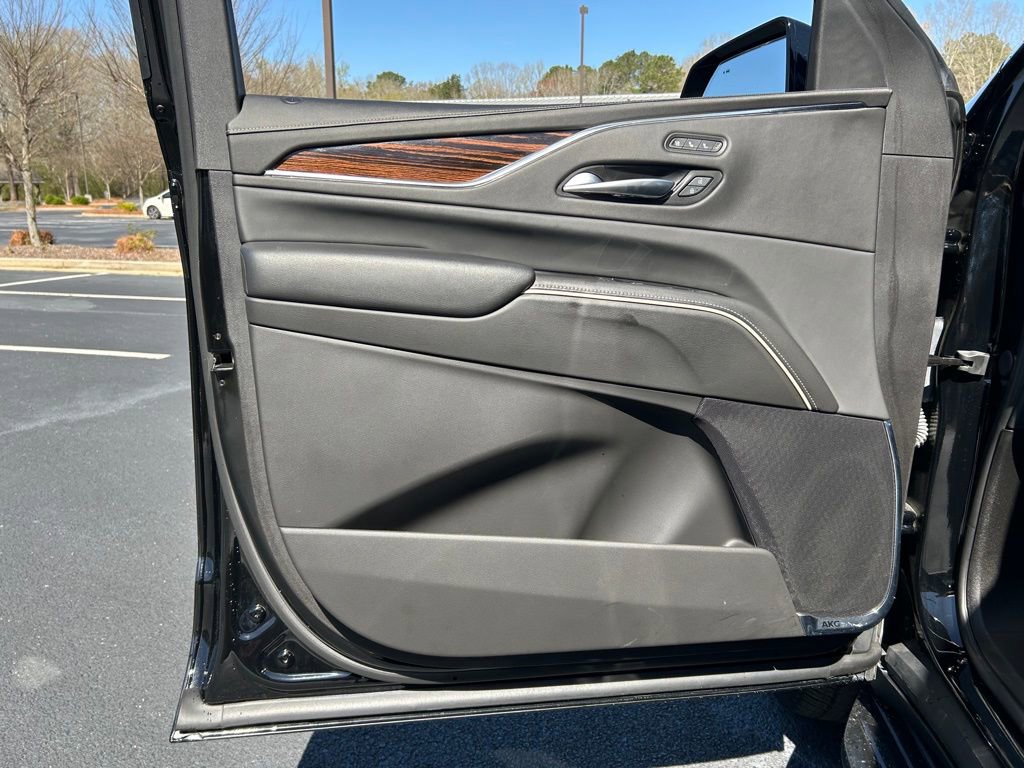 Used 2024 Cadillac Escalade ESV Premium Luxury RWD image 61