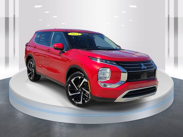 Used 2024 Mitsubishi Outlander SE