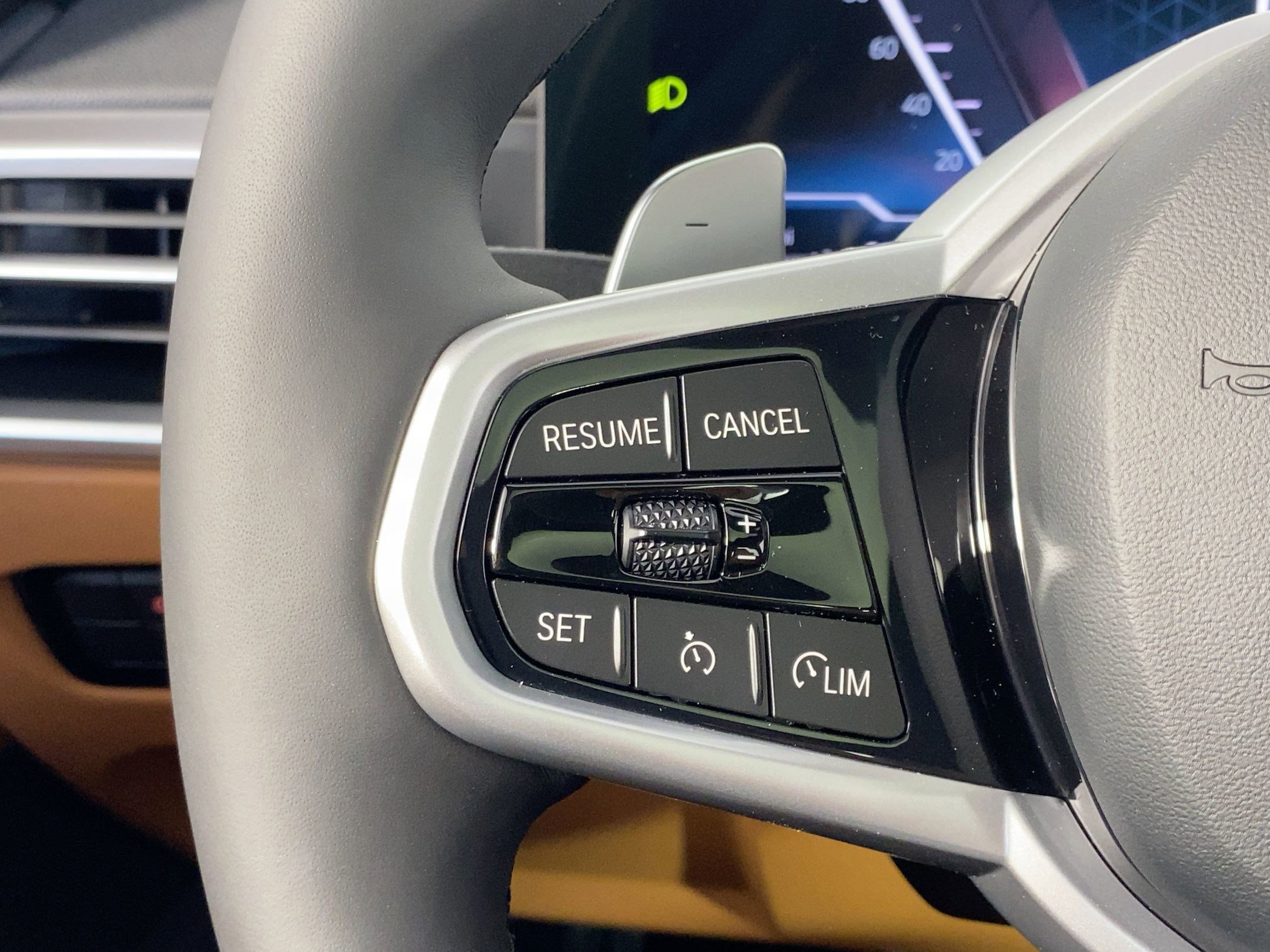 Used 2026 BMW 330i Sedan w/ M Sport Package image 14