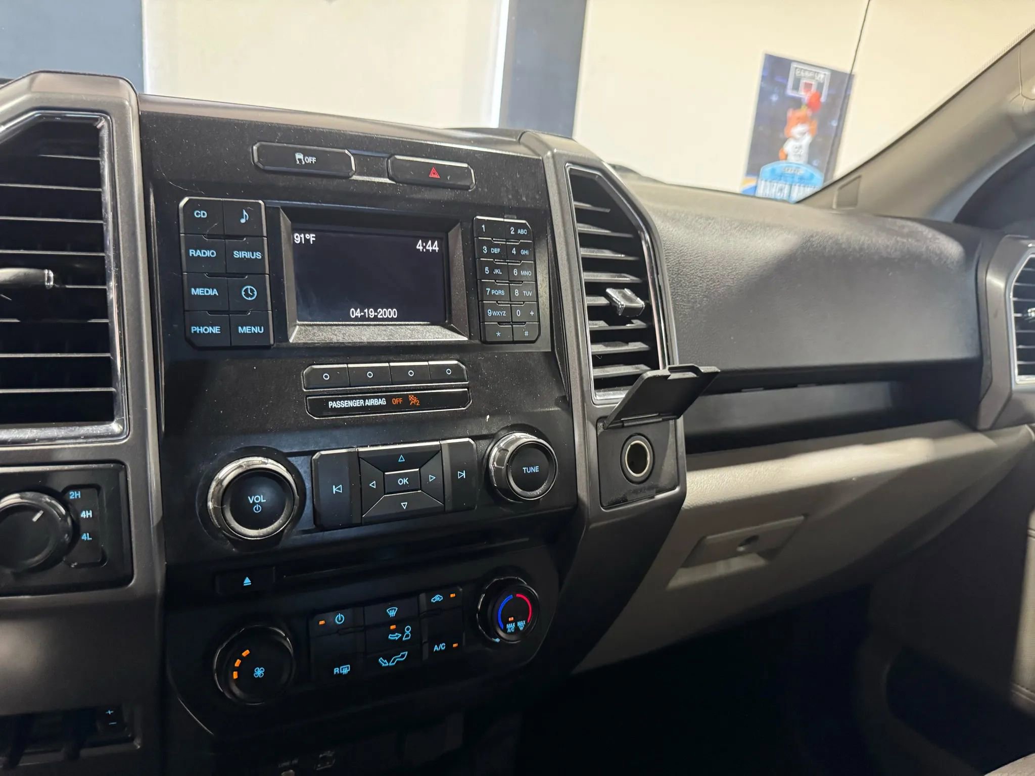 Used 2015 Ford F150 XLT w/ Equipment Group 301A Mid AWD/4WD image 21